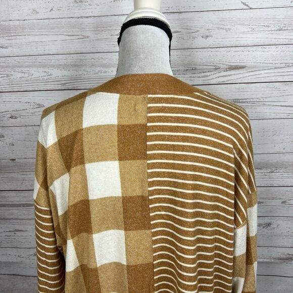 Maurices Mixer Cardigan Size Large Tan White Plaid Striped Long Sleeve - Picture 7 of 10